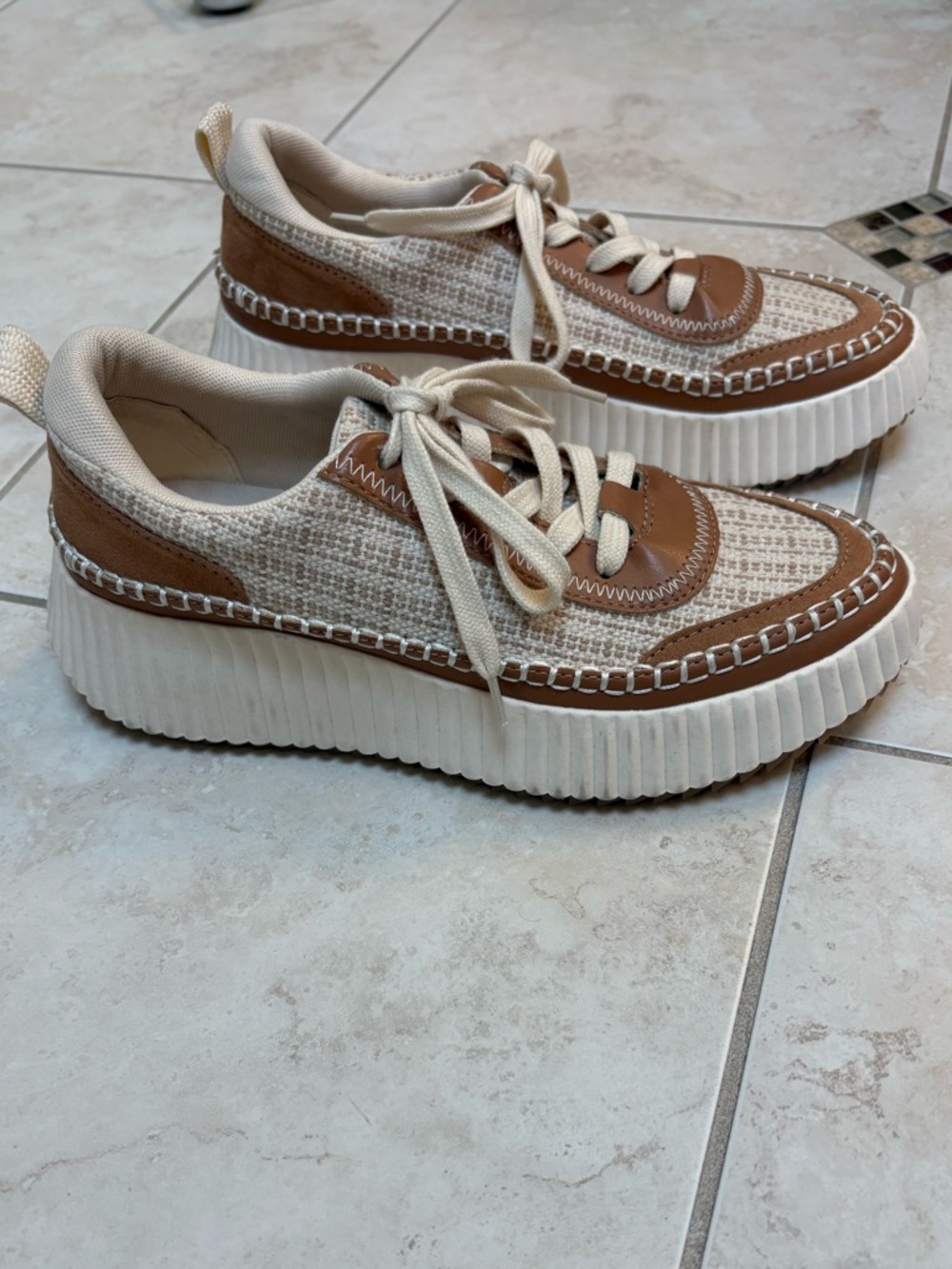 Dolce Vita Dannis Platform Sneakers NWOT